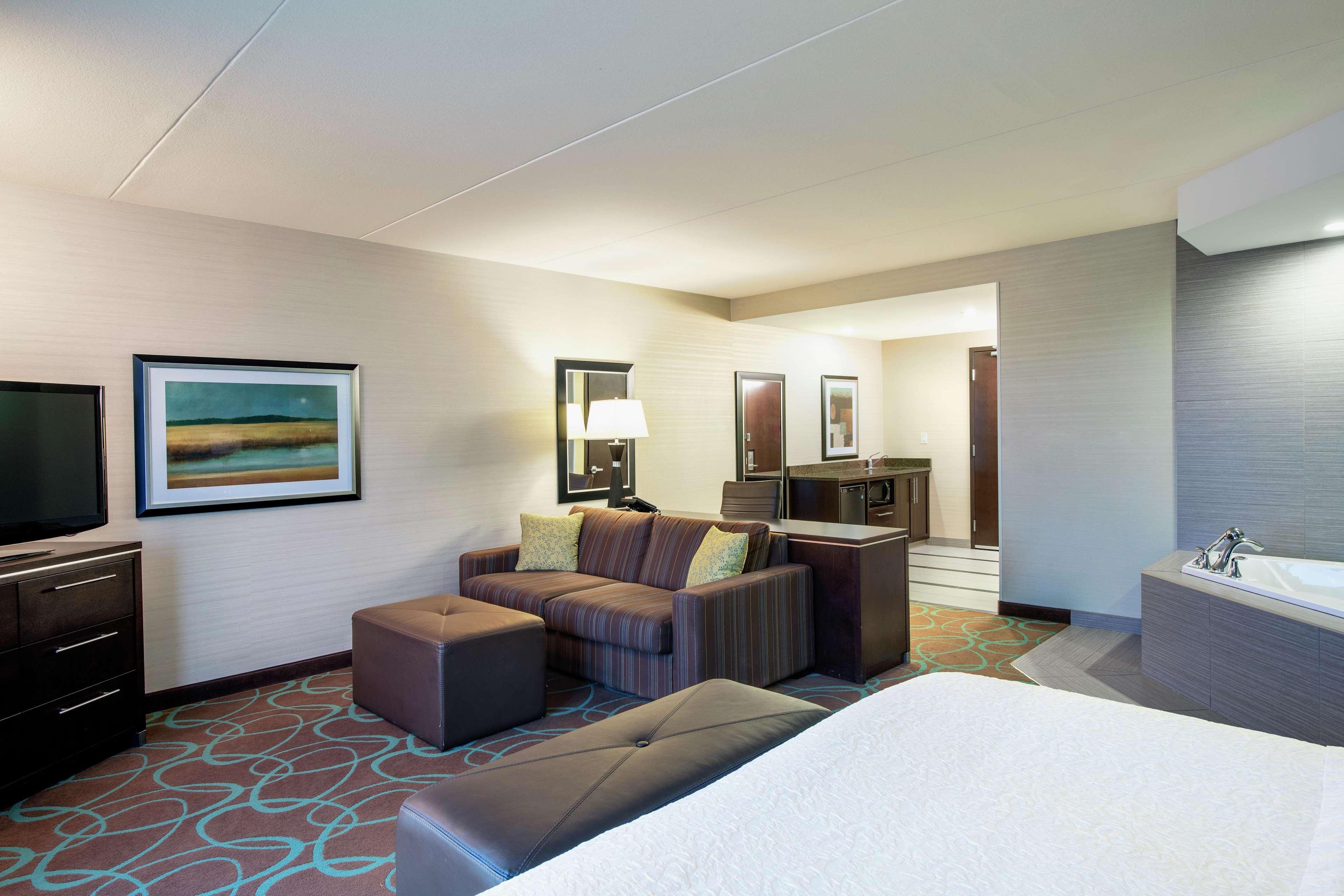 Hampton Inn By Hilton Уинипег Екстериор снимка