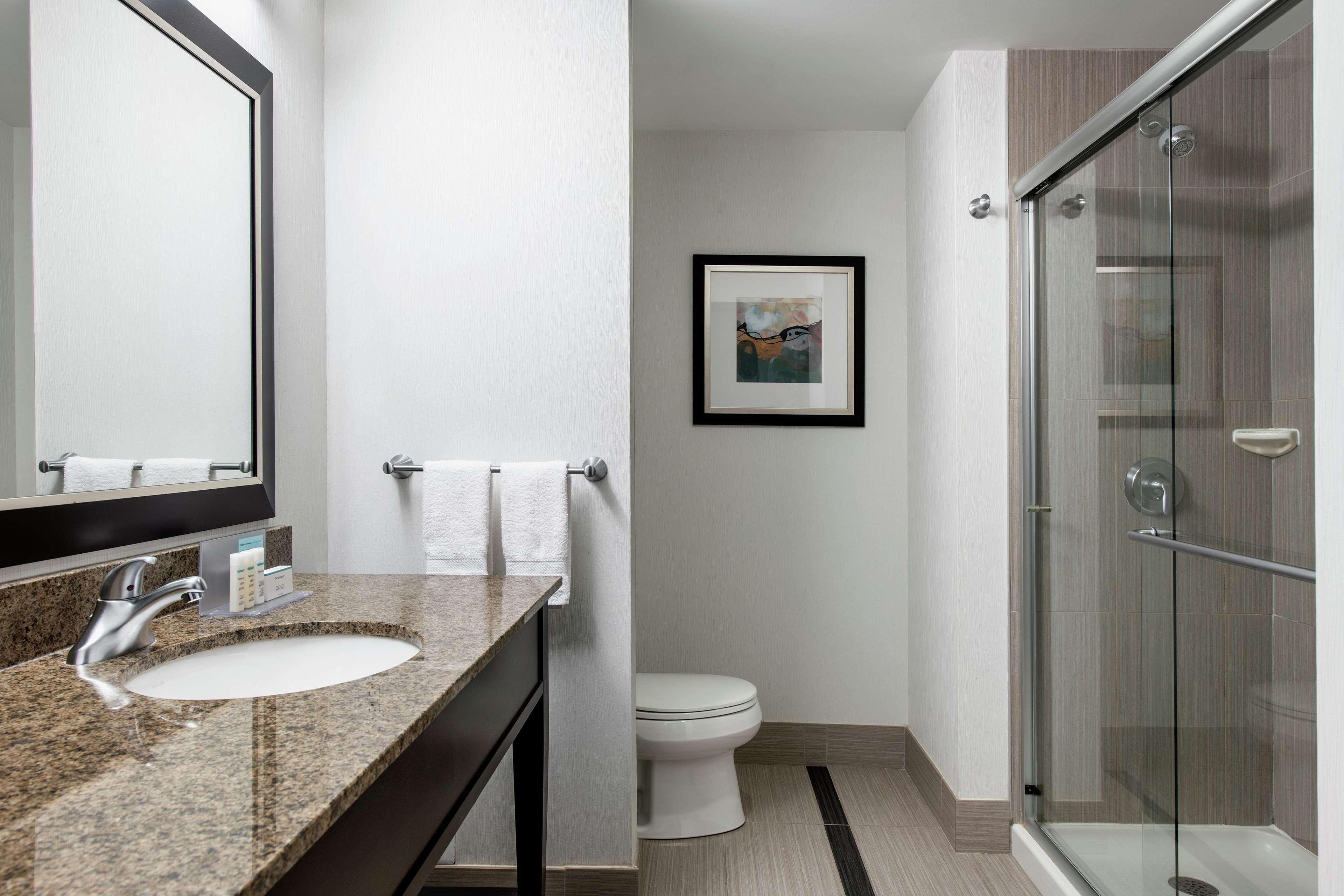 Hampton Inn By Hilton Уинипег Екстериор снимка