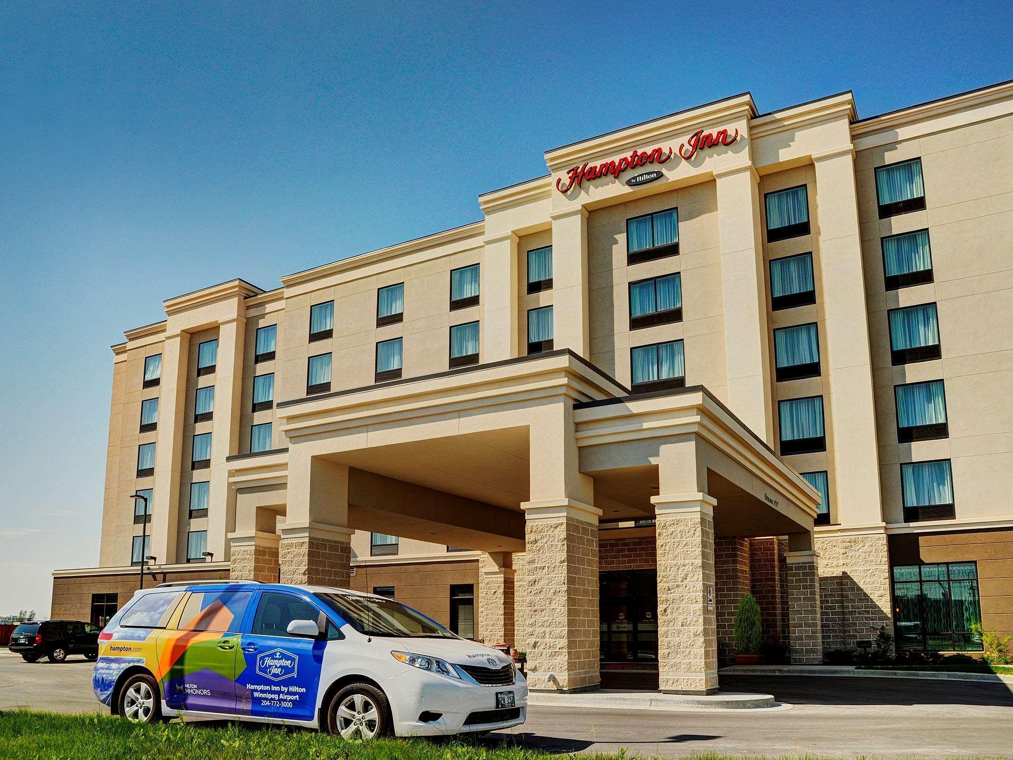 Hampton Inn By Hilton Уинипег Екстериор снимка