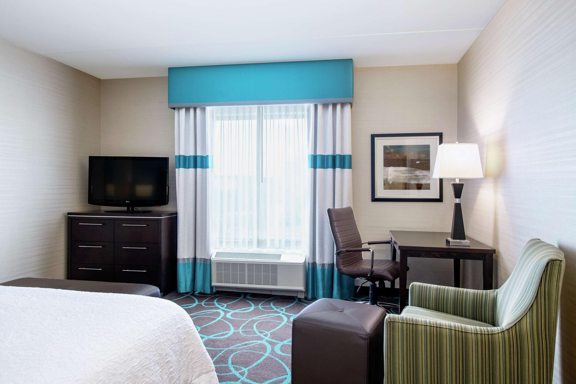Hampton Inn By Hilton Уинипег Екстериор снимка