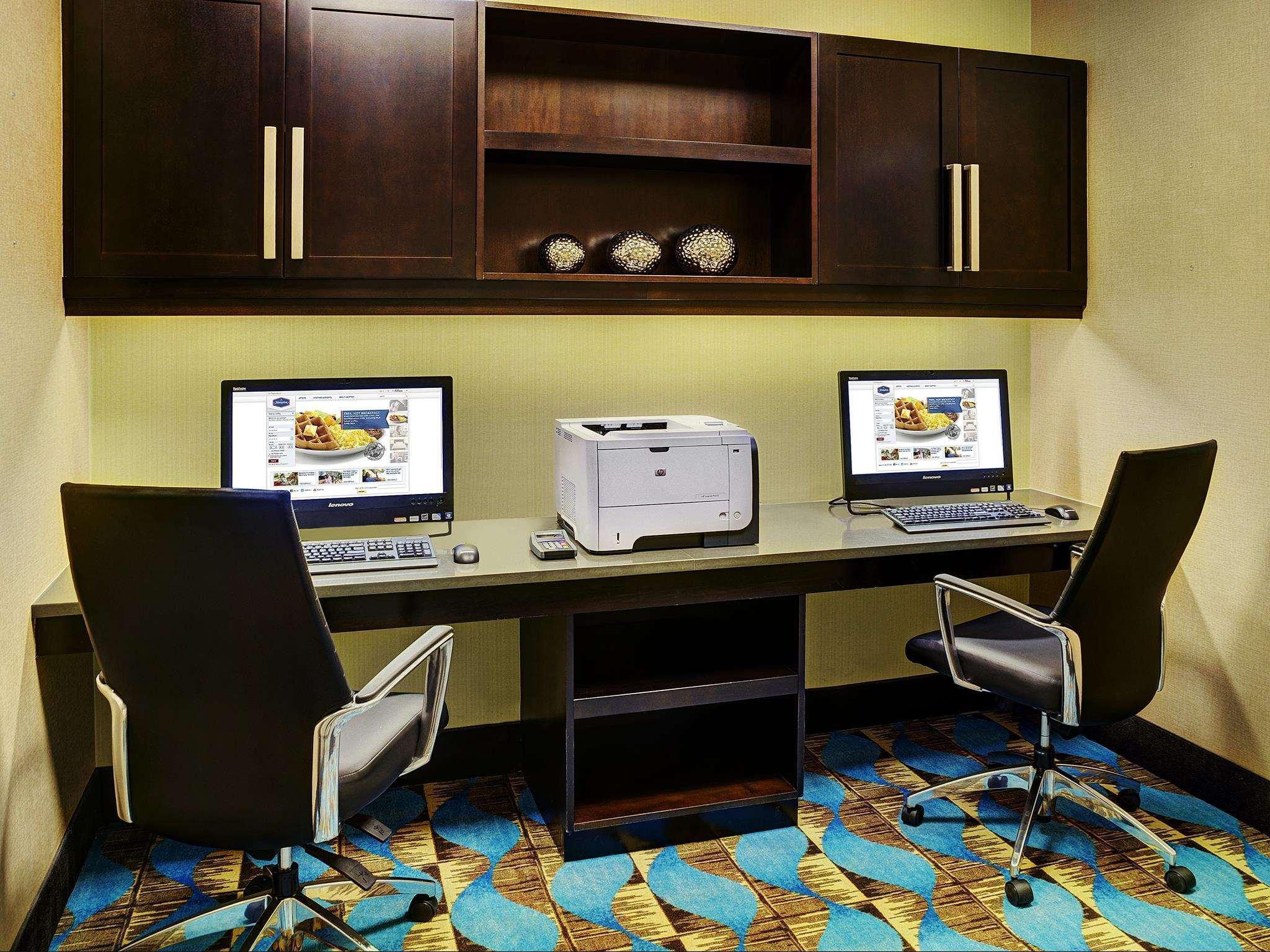 Hampton Inn By Hilton Уинипег Екстериор снимка