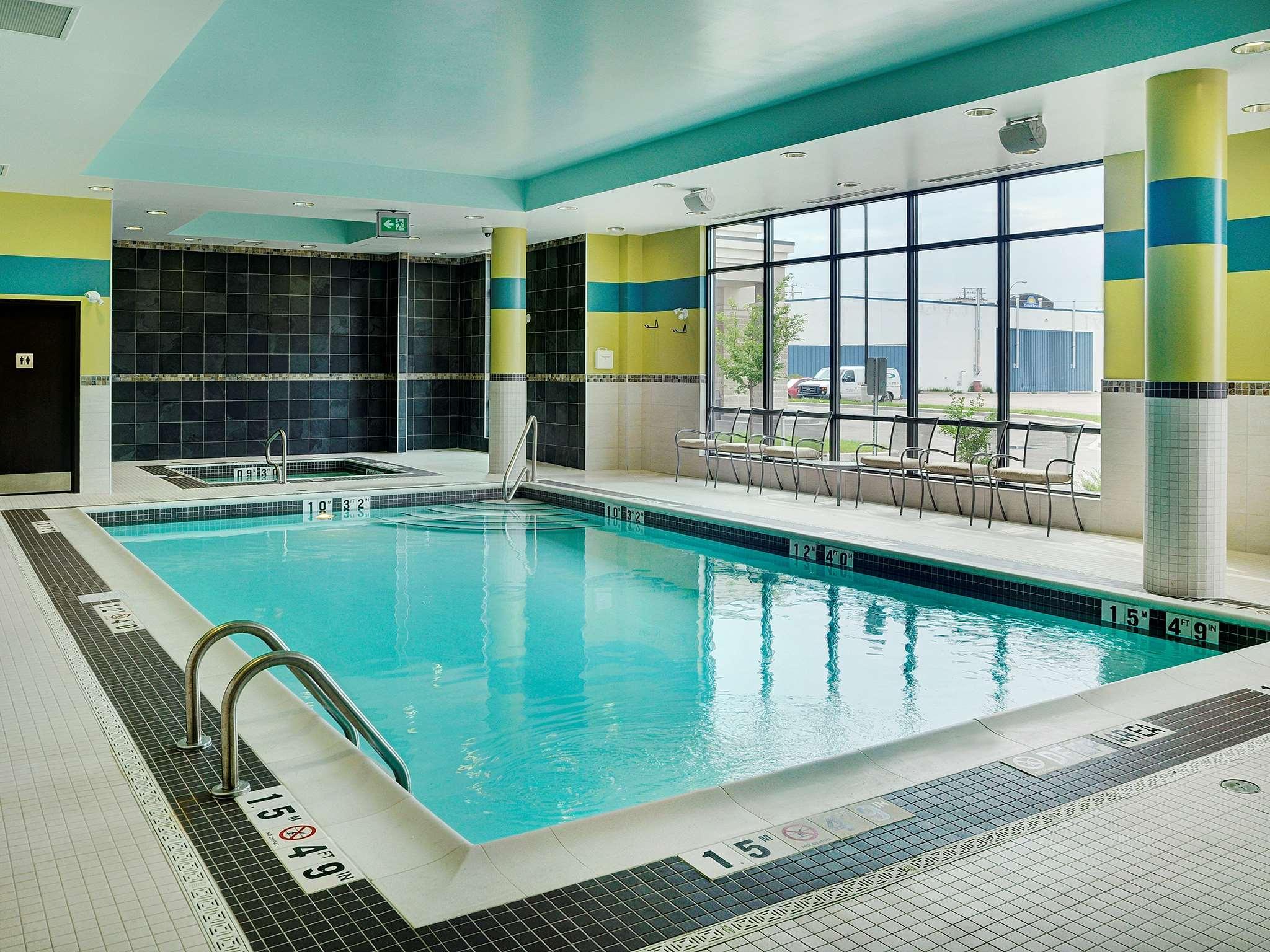 Hampton Inn By Hilton Уинипег Екстериор снимка