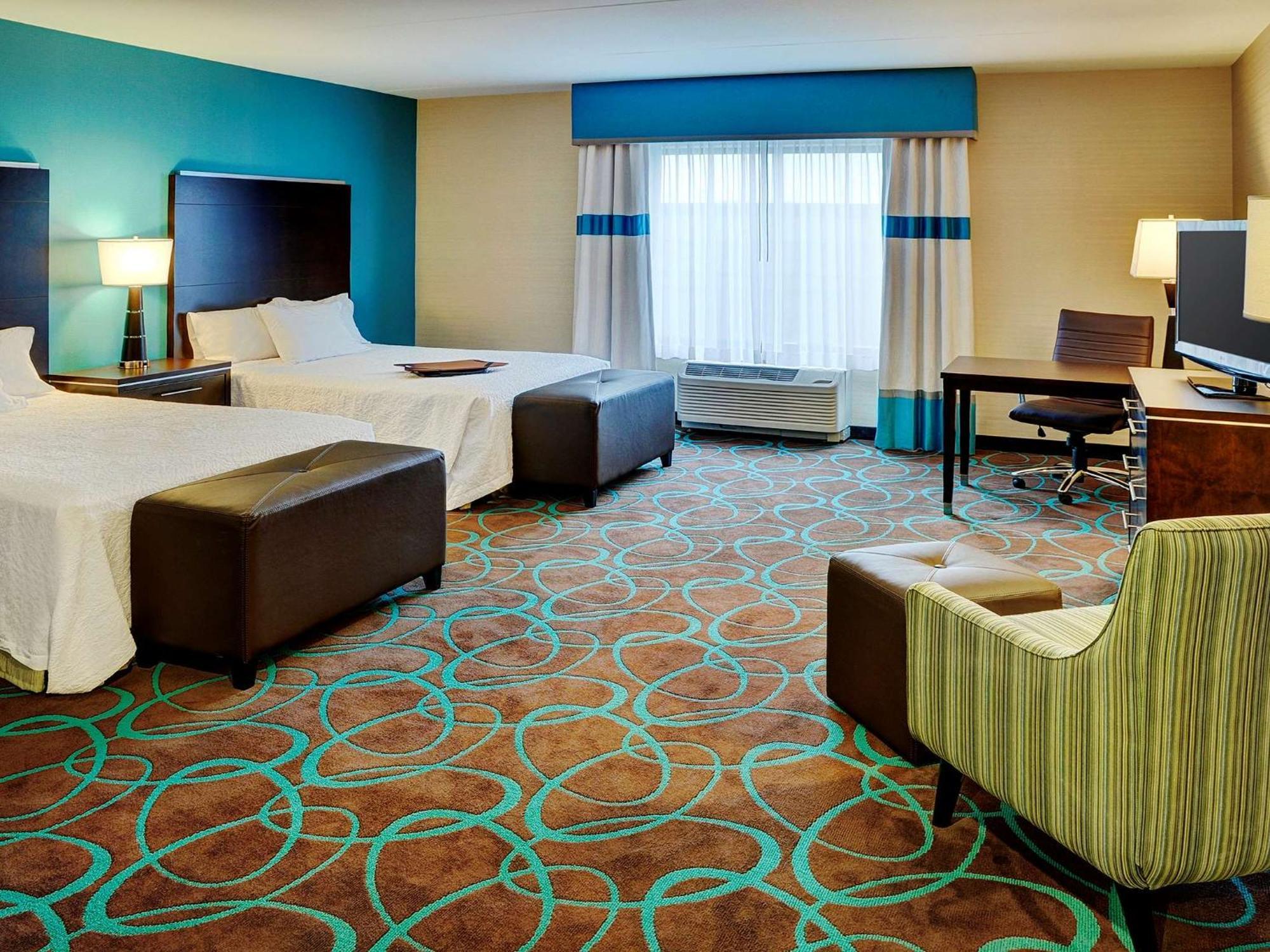 Hampton Inn By Hilton Уинипег Екстериор снимка