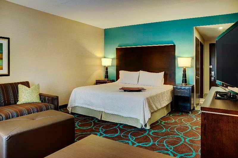 Hampton Inn By Hilton Уинипег Екстериор снимка